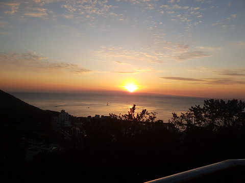 작은창큰풍경