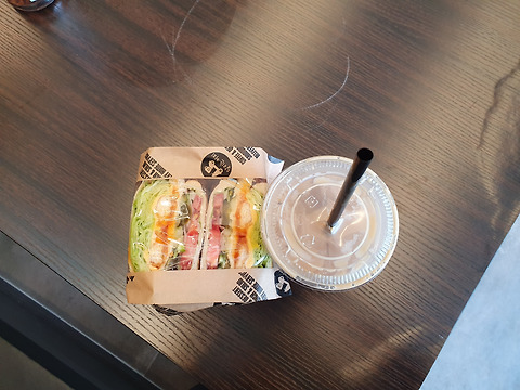 달리는커피 용인한국외대점