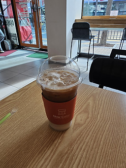 나우커피 창원산호점