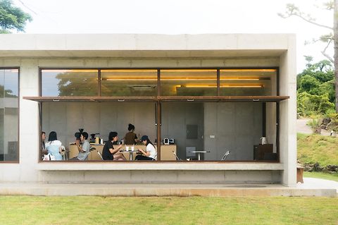 카페 로비