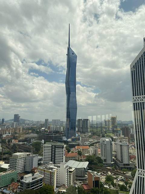 최근에 지은 동남아에서 가장 높은 빌딩