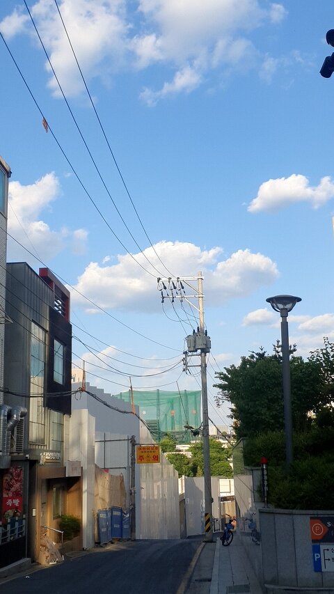 몽글몽글한 서울하늘