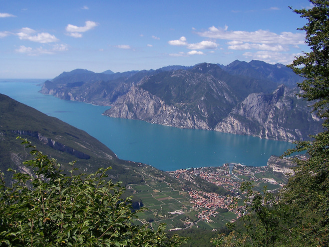 가르다 호(Lake Garda)