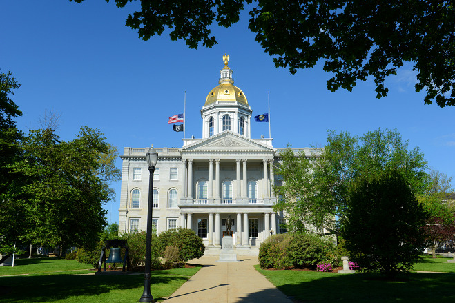 콩코드(Concord), New Hampshire State House and Daniel Webster statue
