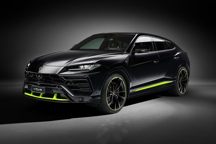 우아한 람보르기니 Suv, 우르스 그라파이트 캡슐