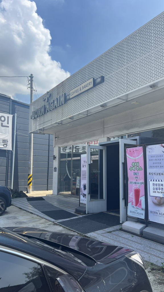 카페본어게인 매장 사진