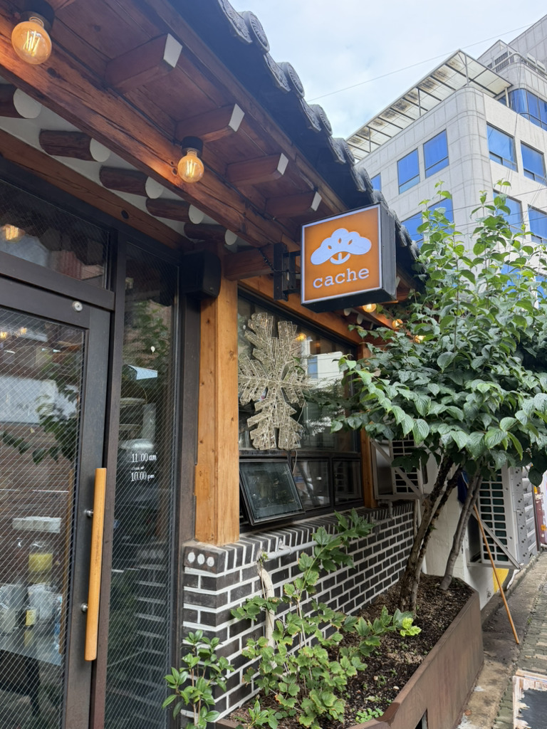 까쉬 매장 사진