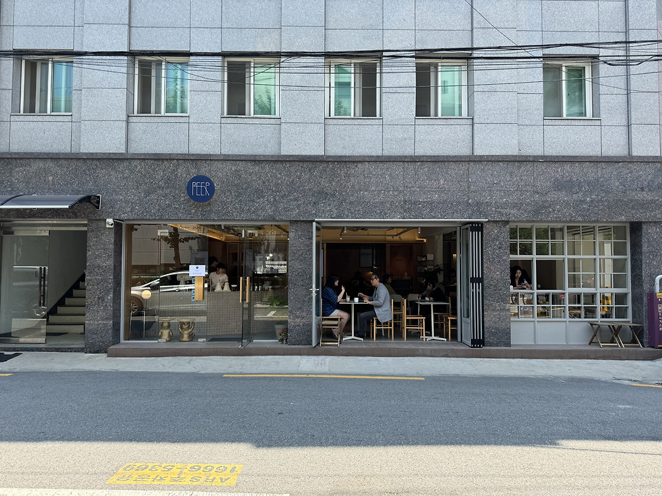 피어커피 성수 매장 사진
