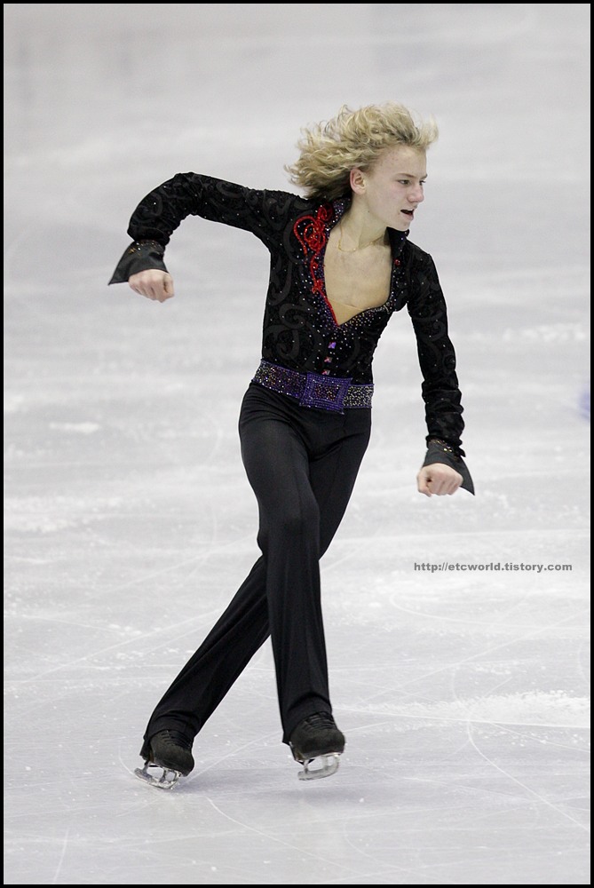 SBS ISU Grand Prix of Figure Skating Final Goyang Korea 2008/2009 2008/2009 SBS ISU 고양 피겨스케이팅 그랑프리 파이널 대회 Junior Men - Short Program Artur GACHINSKI