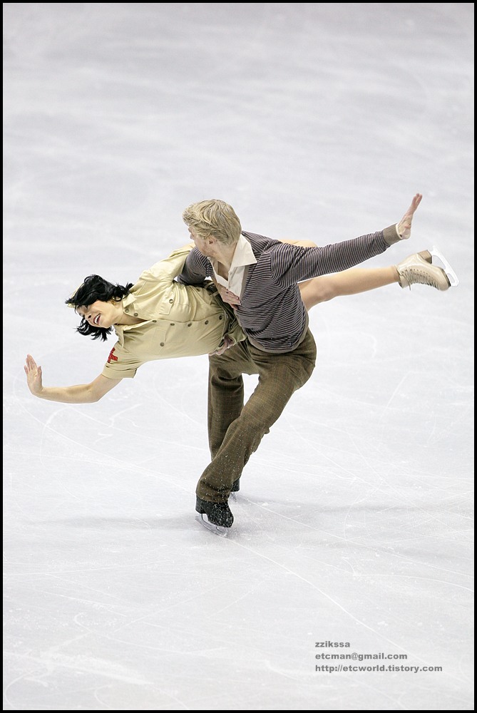 Isabelle DELOBEL & Olivier SCHOENFELDER at 'SBS ISU Grand Prix of Figure Skating Final Goyang Korea 2008/2009' Ice Dance Original Dance