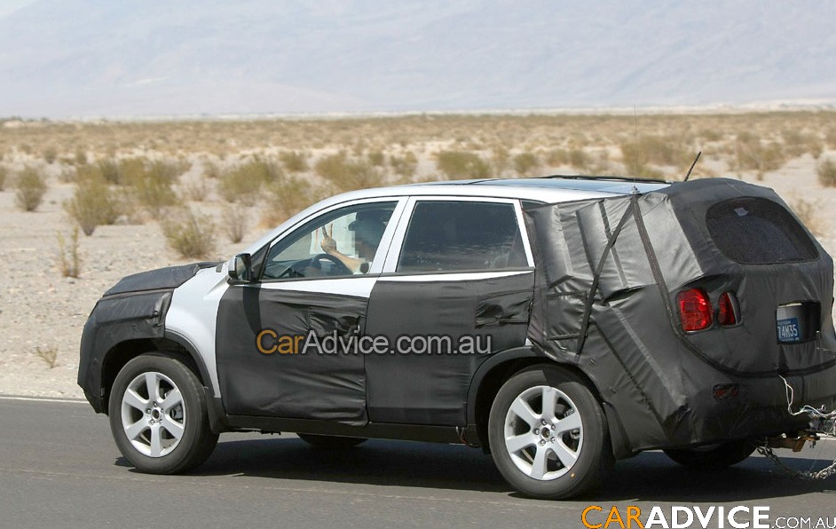 KIA XM (Sorento) SUV spyshot
