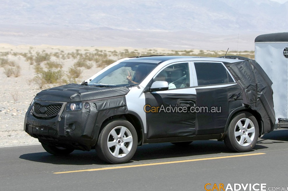 KIA XM (Sorento) SUV spyshot