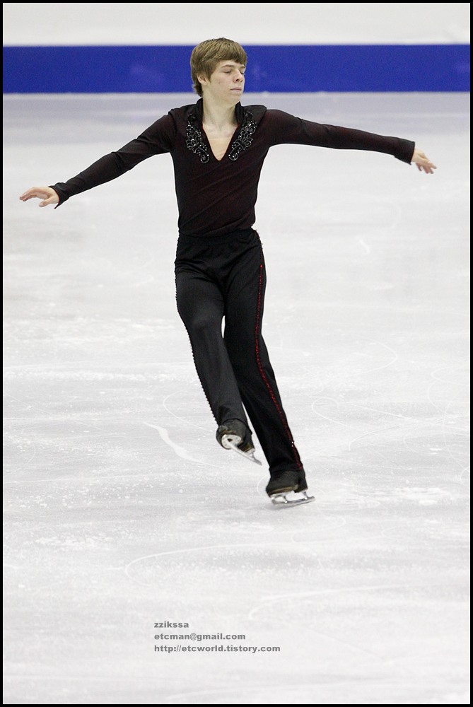 Richard DORNBUSH at 'SBS ISU Grand Prix of Figure Skating Final Goyang Korea 2008/2009' Junior Men - Short Program