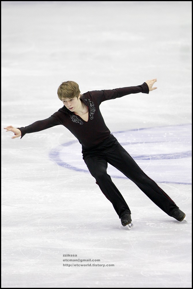 Richard DORNBUSH at 'SBS ISU Grand Prix of Figure Skating Final Goyang Korea 2008/2009' Junior Men - Short Program