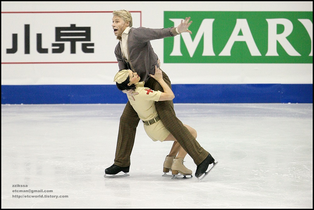 Isabelle DELOBEL & Olivier SCHOENFELDER at 'SBS ISU Grand Prix of Figure Skating Final Goyang Korea 2008/2009' Ice Dance Original Dance