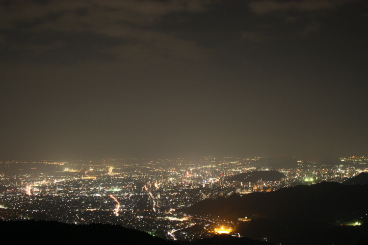 호텔 오쿠도고(奧道後) 로프웨이에서 본 마쓰야마 야경