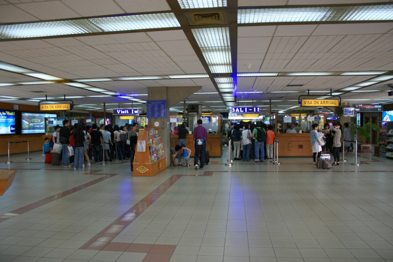 덴파사르공항 출국수속