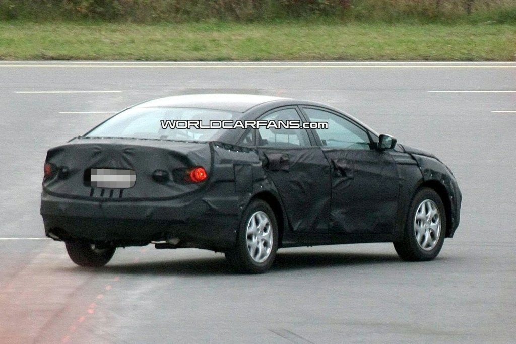 Hyundai YF Sonata Spyshots