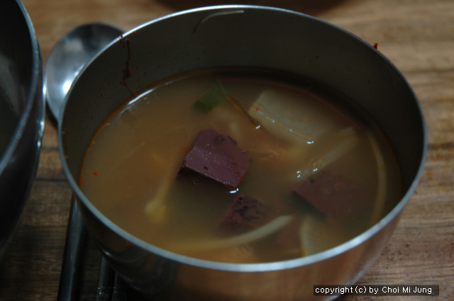 경상도 여행, 당일치기, 맛집, 비빔밥, 선지국, 유명한 맛집, 육회, 육회비빔밥, 전주비빔밥, 제일식당, 진주, 진주 중앙시장, 진주맛집, 진주비빔밥, 진주여행, 식육점,