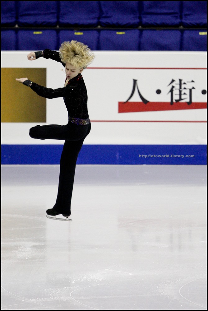 SBS ISU Grand Prix of Figure Skating Final Goyang Korea 2008/2009 2008/2009 SBS ISU 고양 피겨스케이팅 그랑프리 파이널 대회 Junior Men - Short Program Artur GACHINSKI