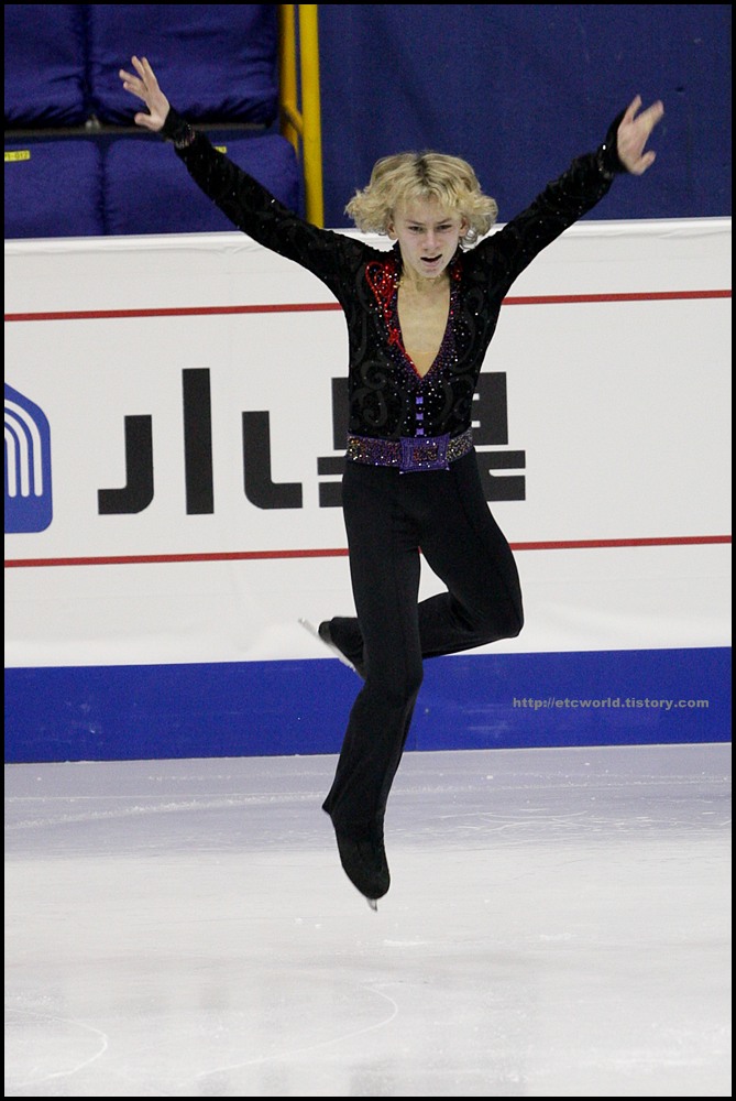 SBS ISU Grand Prix of Figure Skating Final Goyang Korea 2008/2009 2008/2009 SBS ISU 고양 피겨스케이팅 그랑프리 파이널 대회 Junior Men - Short Program Artur GACHINSKI