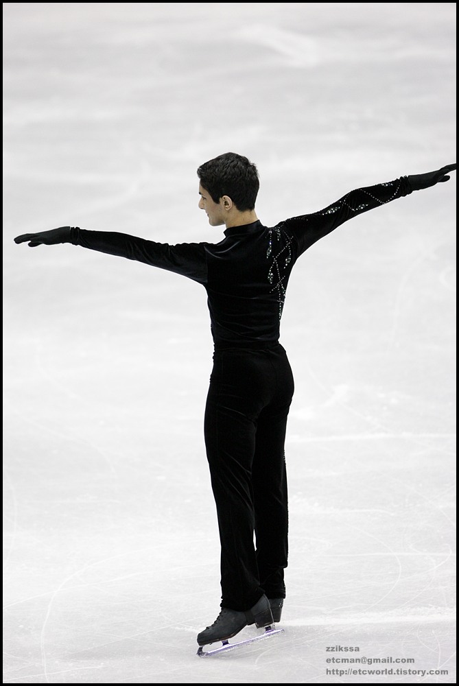 Armin MAHBANOOZADEH at 'SBS ISU Grand Prix of Figure Skating Final Goyang Korea 2008/2009' Junior Men - Short Program