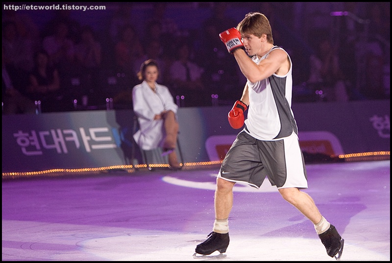 '현대카드슈퍼매치 Ⅶ - '08 Superstars on Ice' 에서 호흡을 맞춘 러시아의 알렉세이 야구딘 (Alexei Yagudin)과 미국의 샤샤 코헨 (Sasha Cohen)