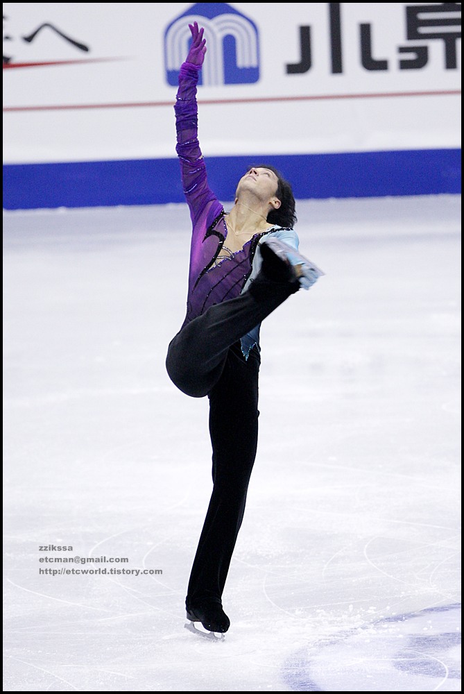 SBS ISU Grand Prix of Figure Skating Final Goyang Korea 2008/2009 2008/2009 SBS ISU 고양 피겨스케이팅 그랑프리 파이널 대회 Senior Men - Short Program Johnny WEIR