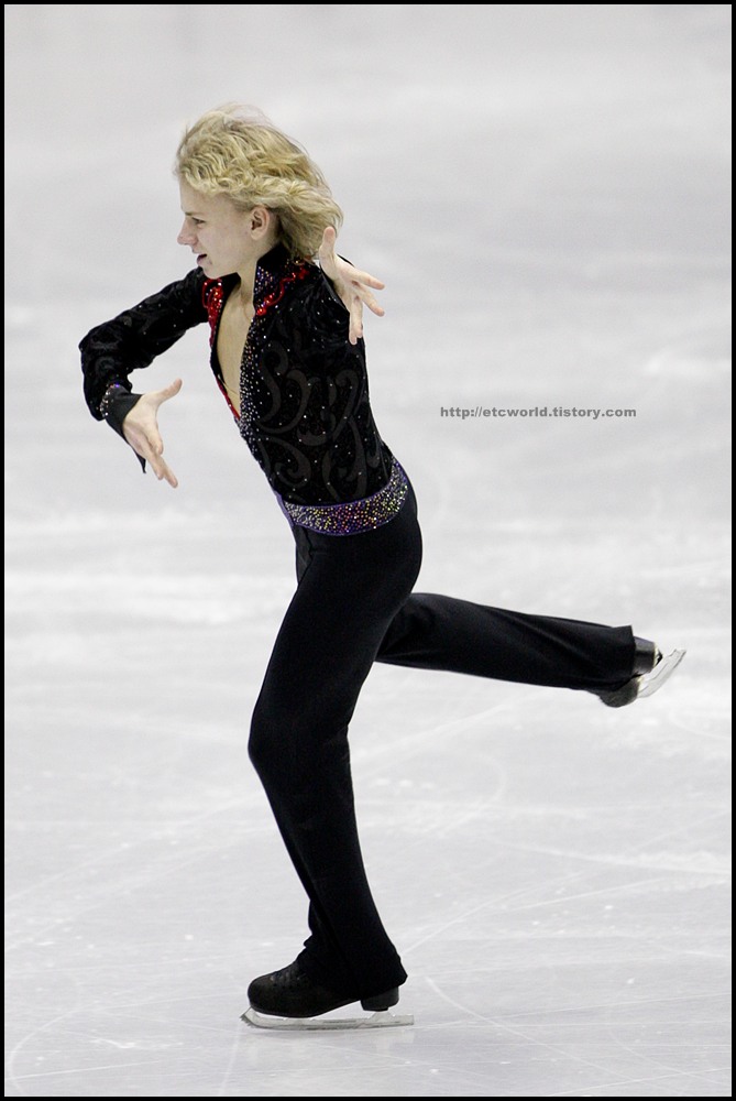 SBS ISU Grand Prix of Figure Skating Final Goyang Korea 2008/2009 2008/2009 SBS ISU 고양 피겨스케이팅 그랑프리 파이널 대회 Junior Men - Short Program Artur GACHINSKI