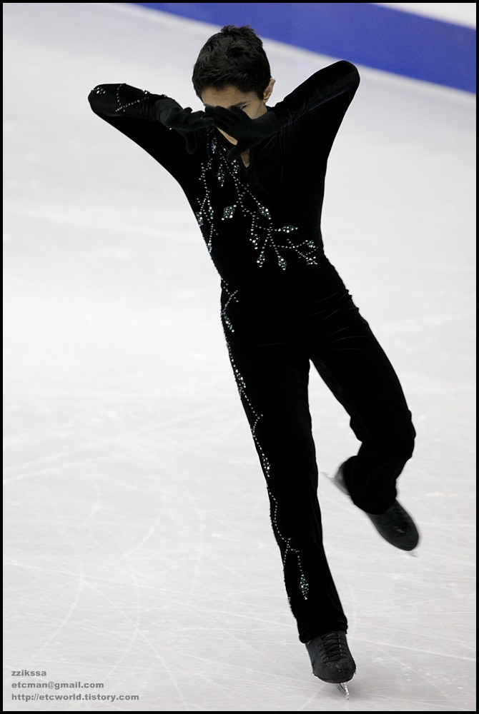 Armin MAHBANOOZADEH at 'SBS ISU Grand Prix of Figure Skating Final Goyang Korea 2008/2009' Junior Men - Short Program