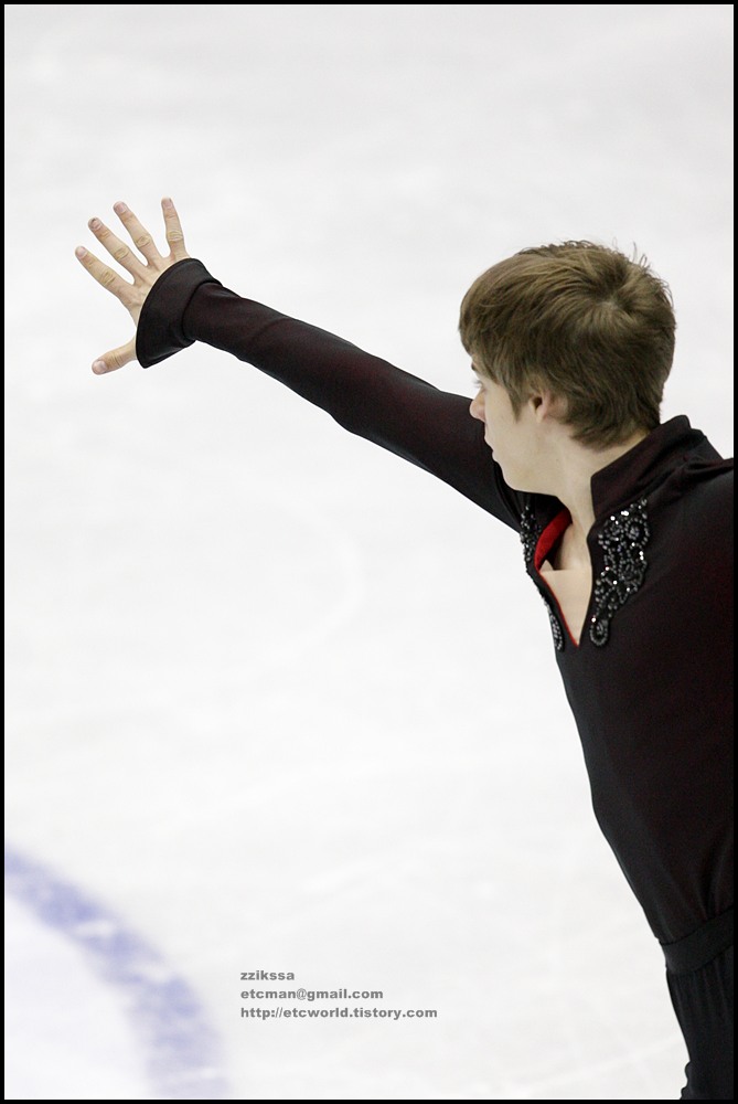 Richard DORNBUSH at 'SBS ISU Grand Prix of Figure Skating Final Goyang Korea 2008/2009' Junior Men - Short Program