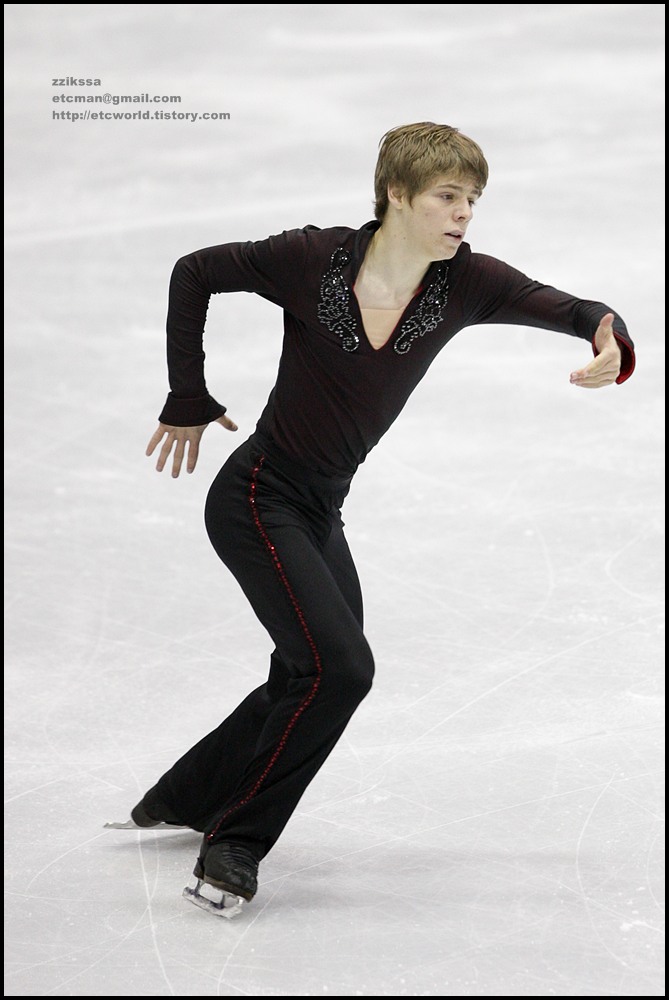 Richard DORNBUSH at 'SBS ISU Grand Prix of Figure Skating Final Goyang Korea 2008/2009' Junior Men - Short Program