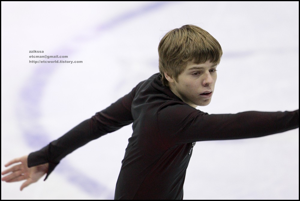 Richard DORNBUSH at 'SBS ISU Grand Prix of Figure Skating Final Goyang Korea 2008/2009' Junior Men - Short Program