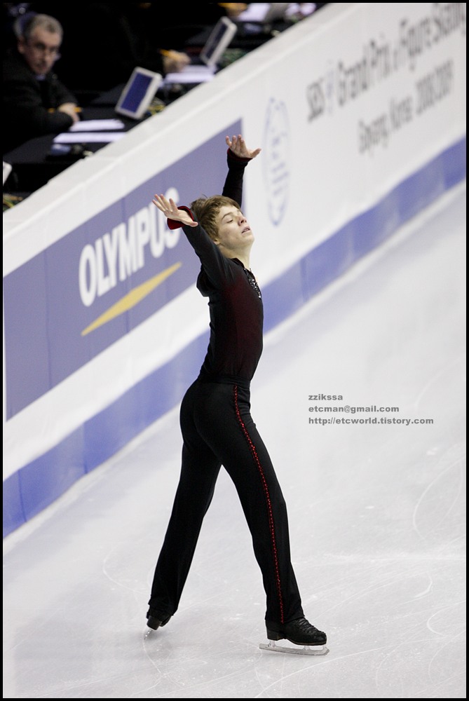 Richard DORNBUSH at 'SBS ISU Grand Prix of Figure Skating Final Goyang Korea 2008/2009' Junior Men - Short Program