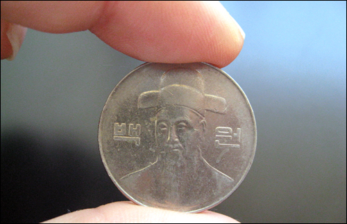 설날 특집. 유료영화를 단돈 100원으로 내 맘대로 골라보기