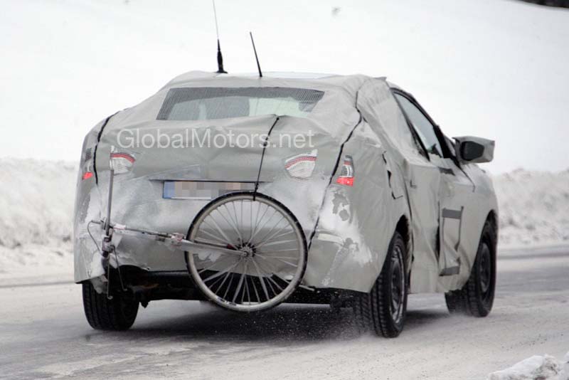 Renault Samsung SM3 L38 Spyshots