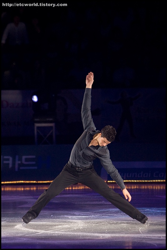 '현대카드슈퍼매치 Ⅶ - '08 Superstars on Ice' 2부에서 연기를 펼치는 스테판 랑비엘 (Stephane Lambiel) 