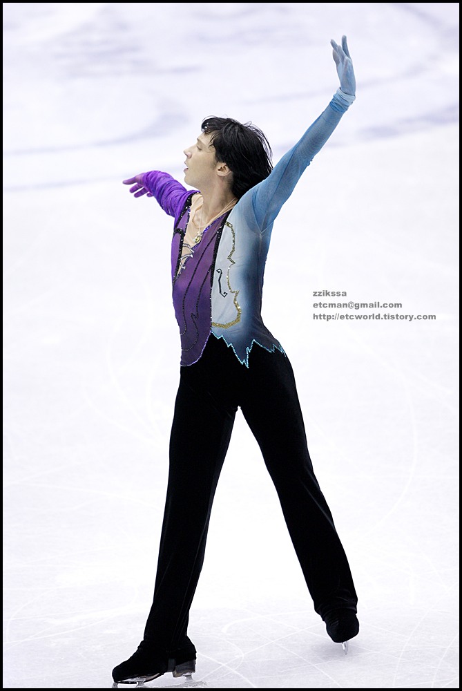 SBS ISU Grand Prix of Figure Skating Final Goyang Korea 2008/2009 2008/2009 SBS ISU 고양 피겨스케이팅 그랑프리 파이널 대회 Senior Men - Short Program Johnny WEIR