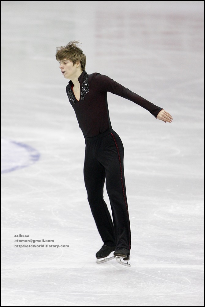 Richard DORNBUSH at 'SBS ISU Grand Prix of Figure Skating Final Goyang Korea 2008/2009' Junior Men - Short Program