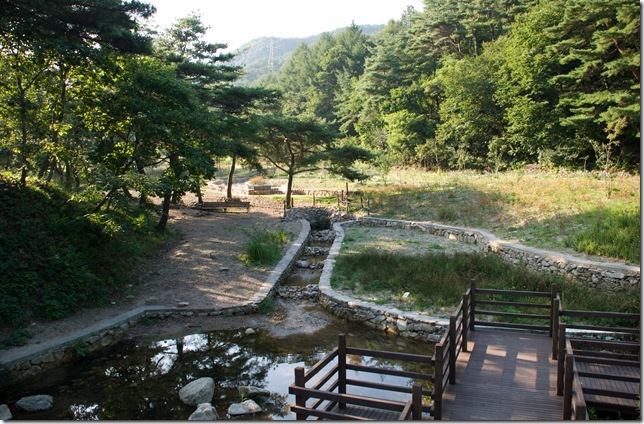 의림지 위 공원