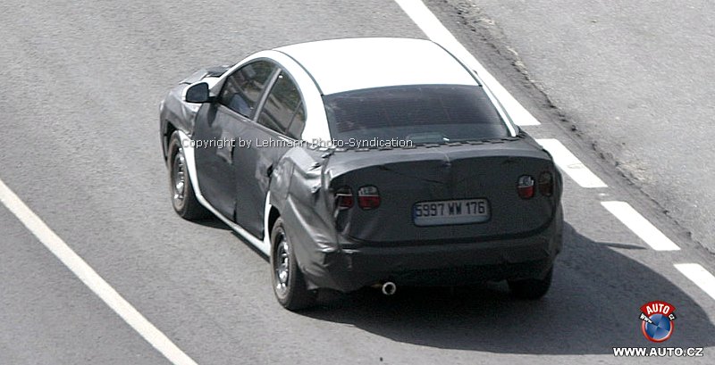 Renault Samsung SM3 L38 Spyshots