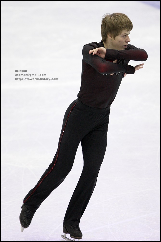 Richard DORNBUSH at 'SBS ISU Grand Prix of Figure Skating Final Goyang Korea 2008/2009' Junior Men - Short Program