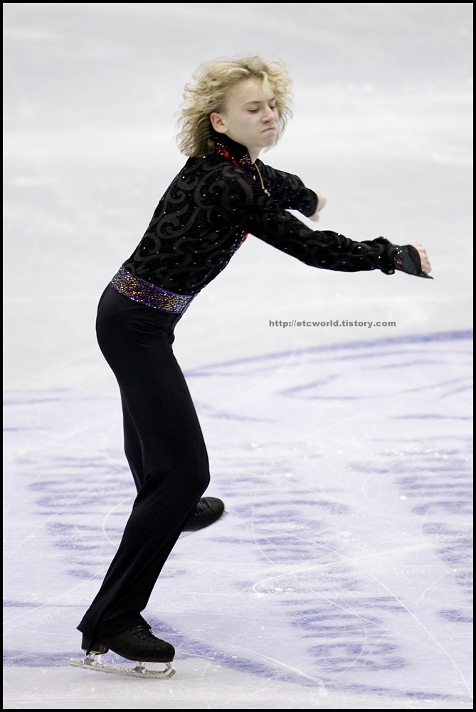 SBS ISU Grand Prix of Figure Skating Final Goyang Korea 2008/2009 2008/2009 SBS ISU 고양 피겨스케이팅 그랑프리 파이널 대회 Junior Men - Short Program Artur GACHINSKI
