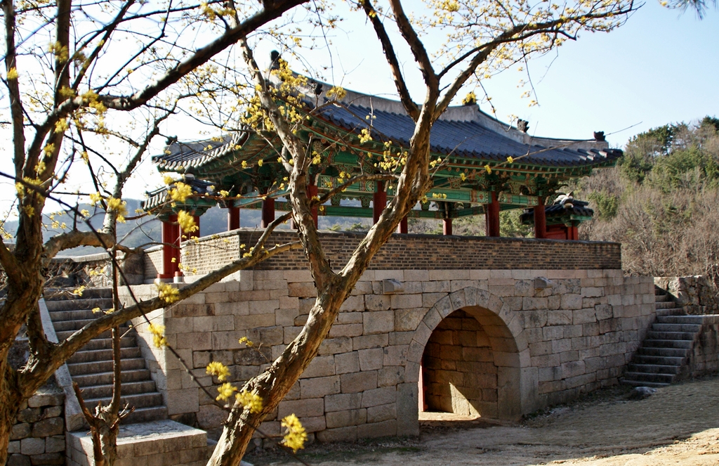 금정산성 서문