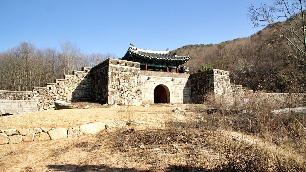 금정산성 서문