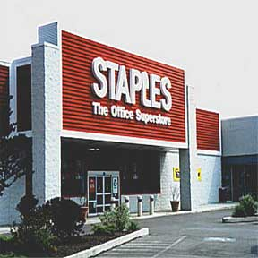 전형적인 Staples 매장의 모습