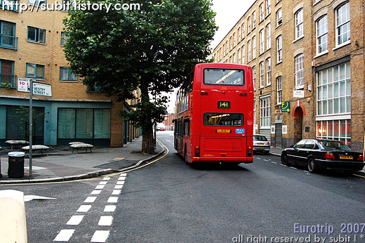Old street, london, load, bus