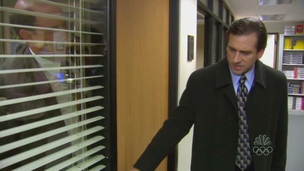 자기 사무실에 케빈을 가둬버린 마이클