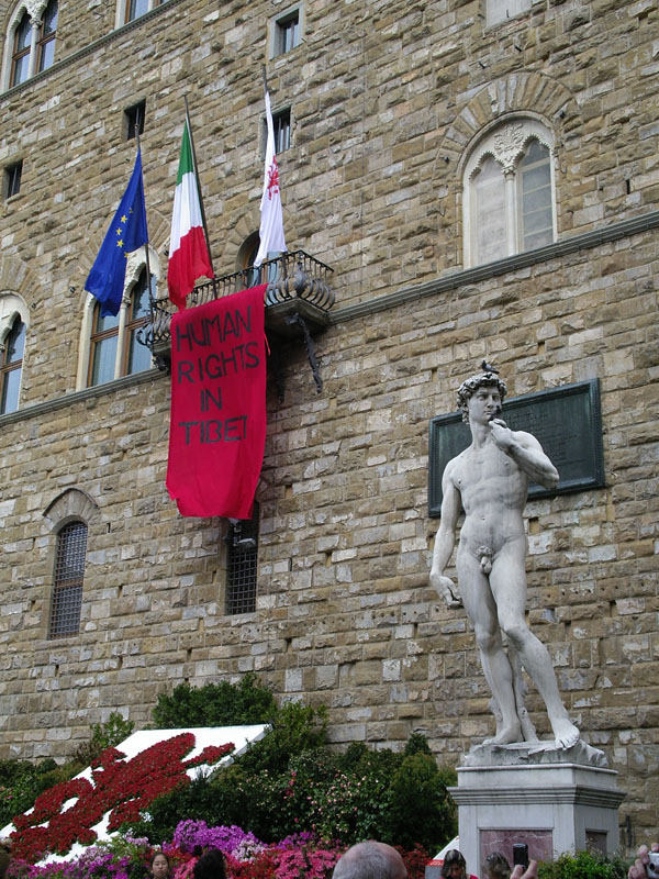 Human Rights in Tibet - Placard at Piazza della Signoria, right beside the David