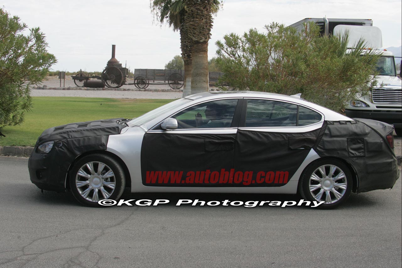 KIA VG Sedan spyshot